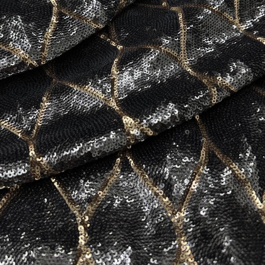 Пайетки на сетке