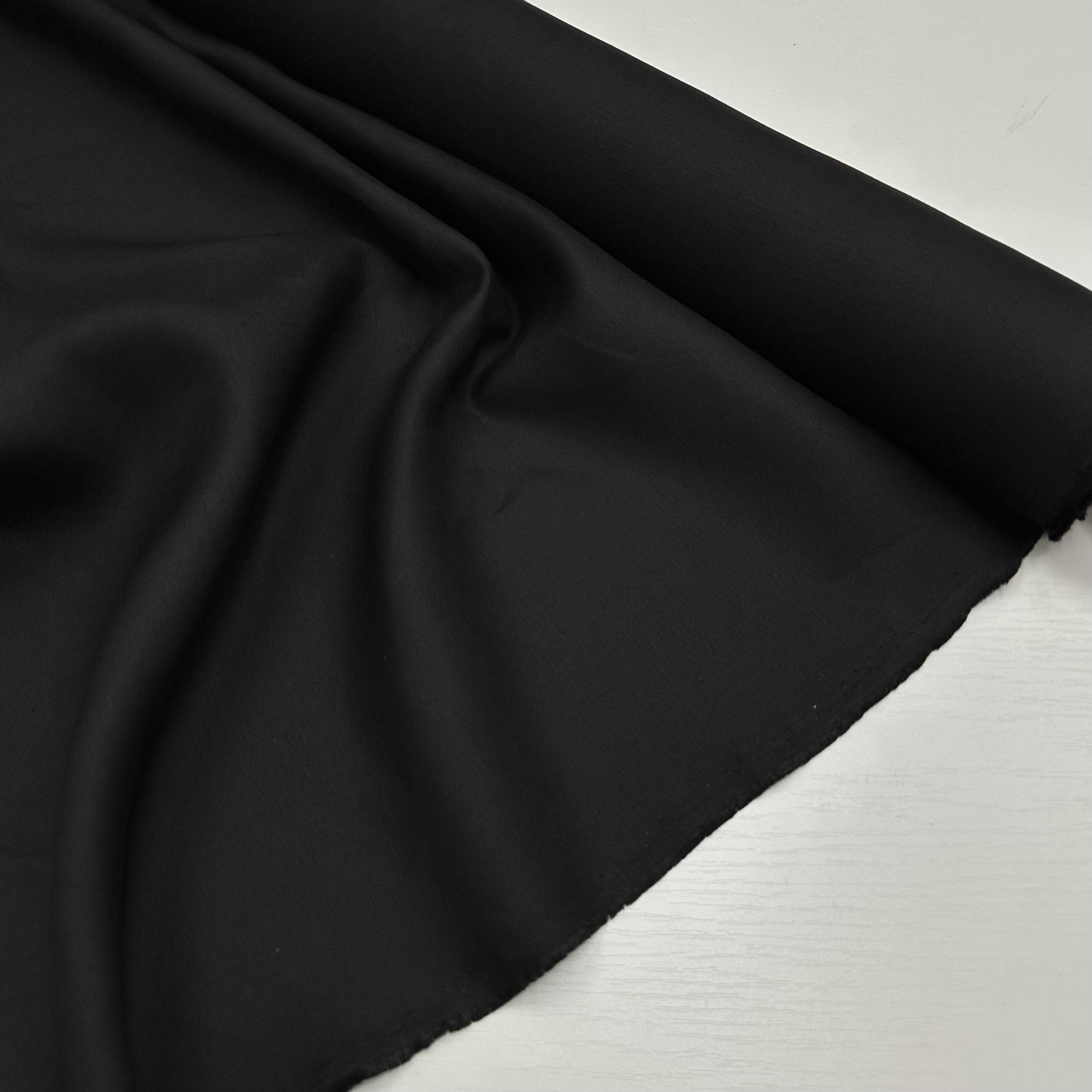 Костюмная Armani