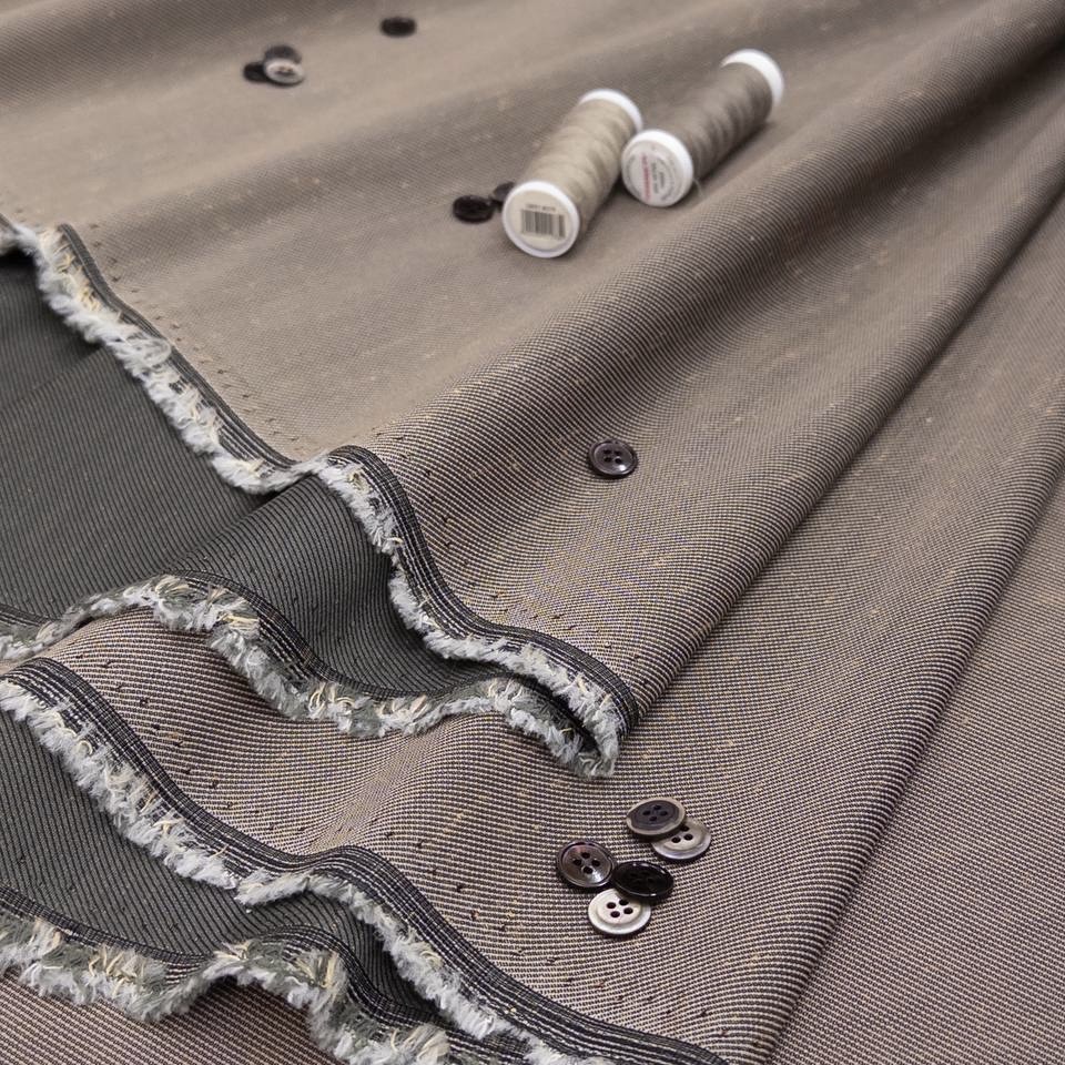 Костюмно-плательная Армани , синт. волокно 89% вискоза 11% , шир 155