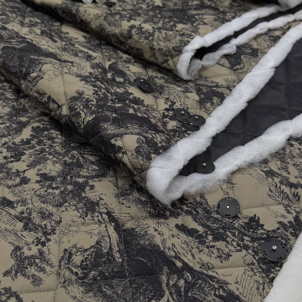 Курточная Dior