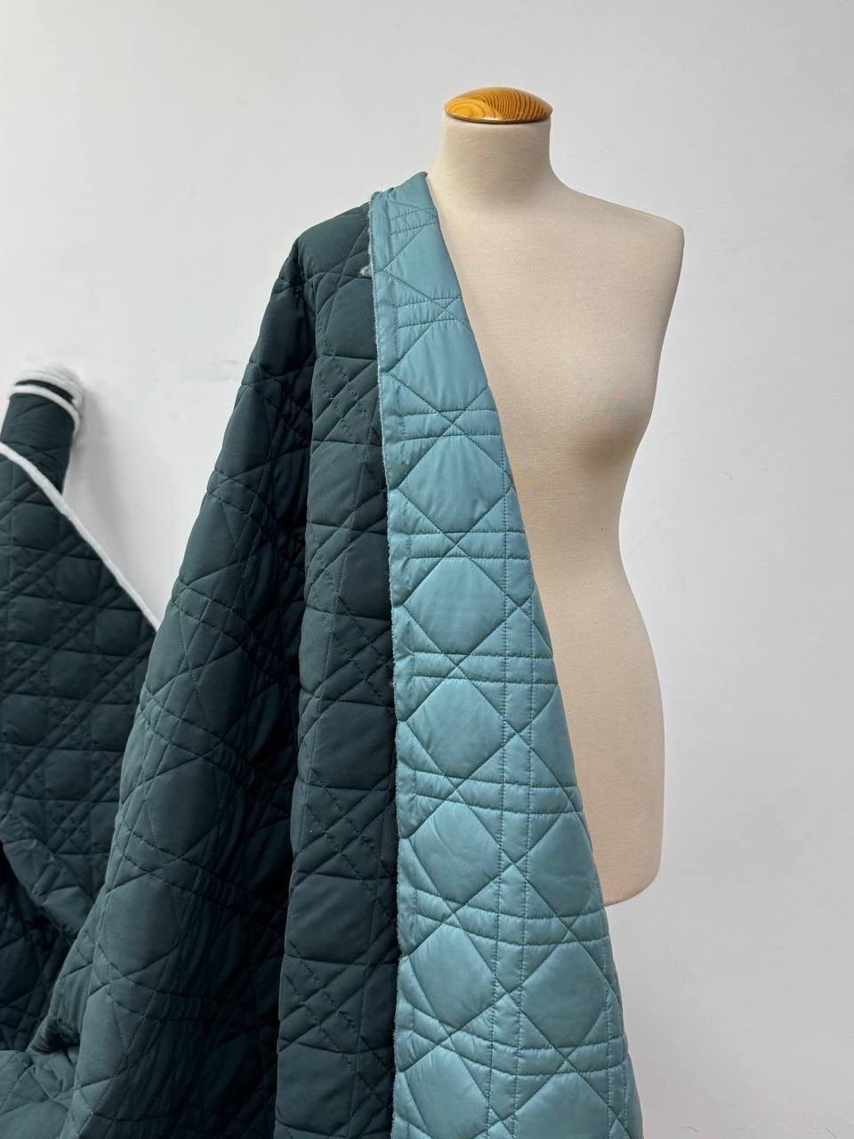 Курточная Диор, п\э 100%, ширина 140 см