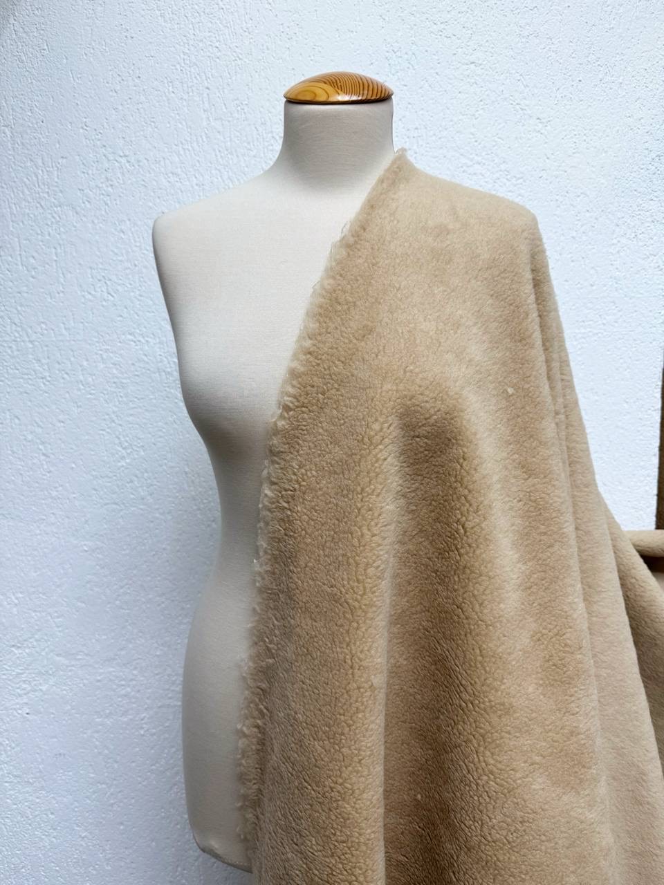 Мех Dior