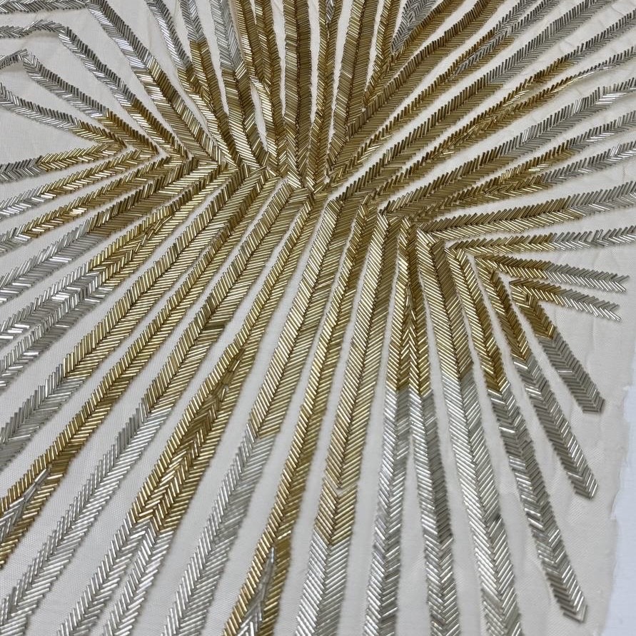 Сетка с вышивкой