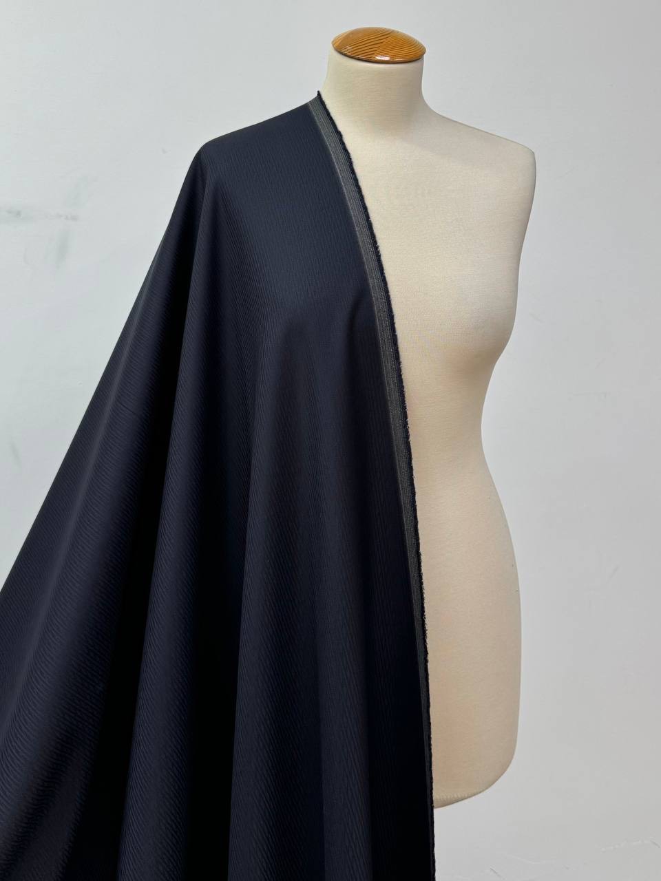 Костюмная Armani