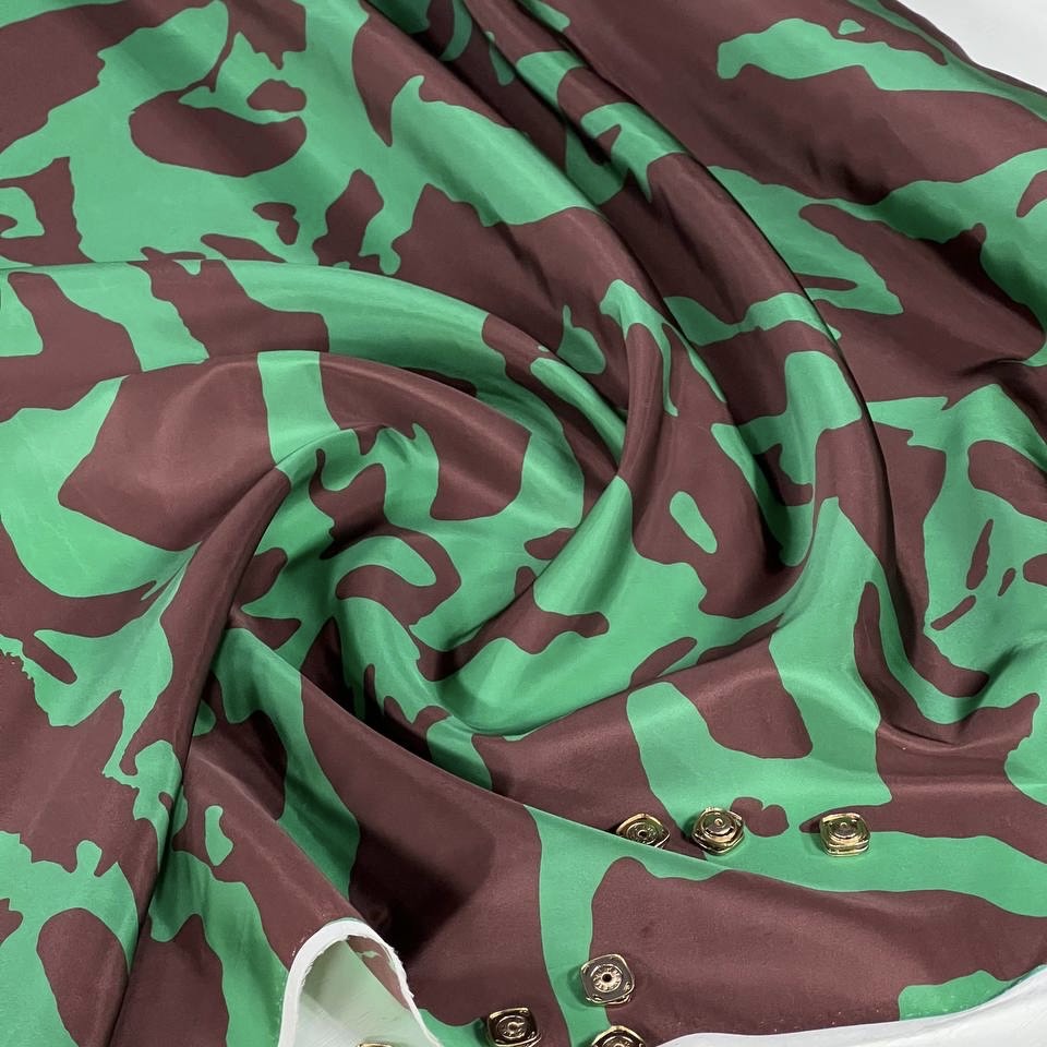 Плащевая милитари зелен-коричн. Берберри , шир 140 см