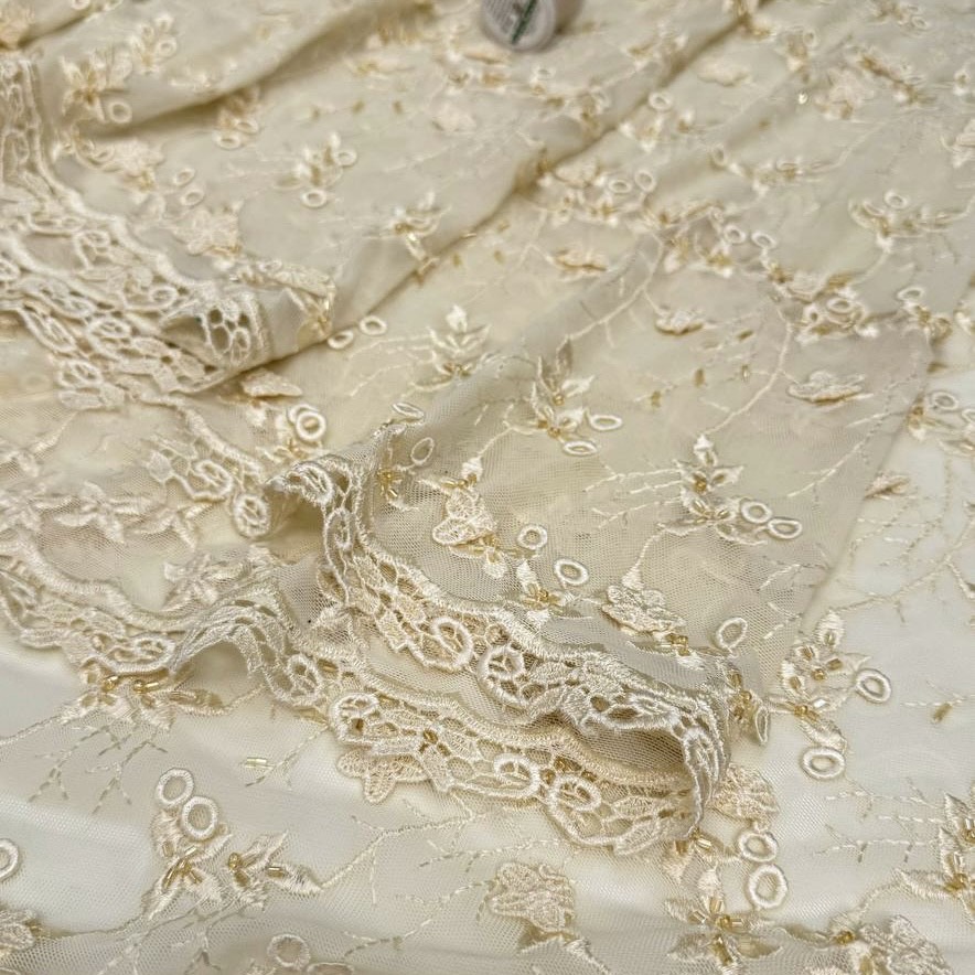 сетка синтет. вол-но вискоза шир 125 см бел. цвета