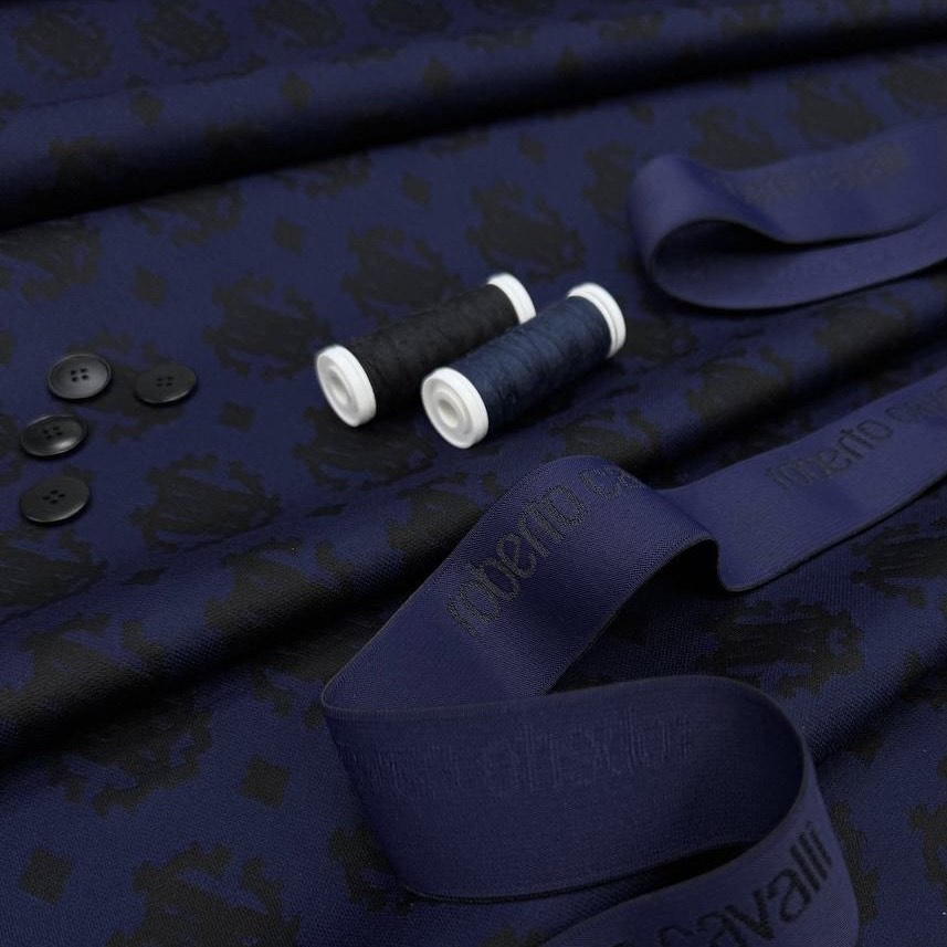 Трикотаж Р. Кавалли, п\а 89% вискоза 11%, шир 135 см