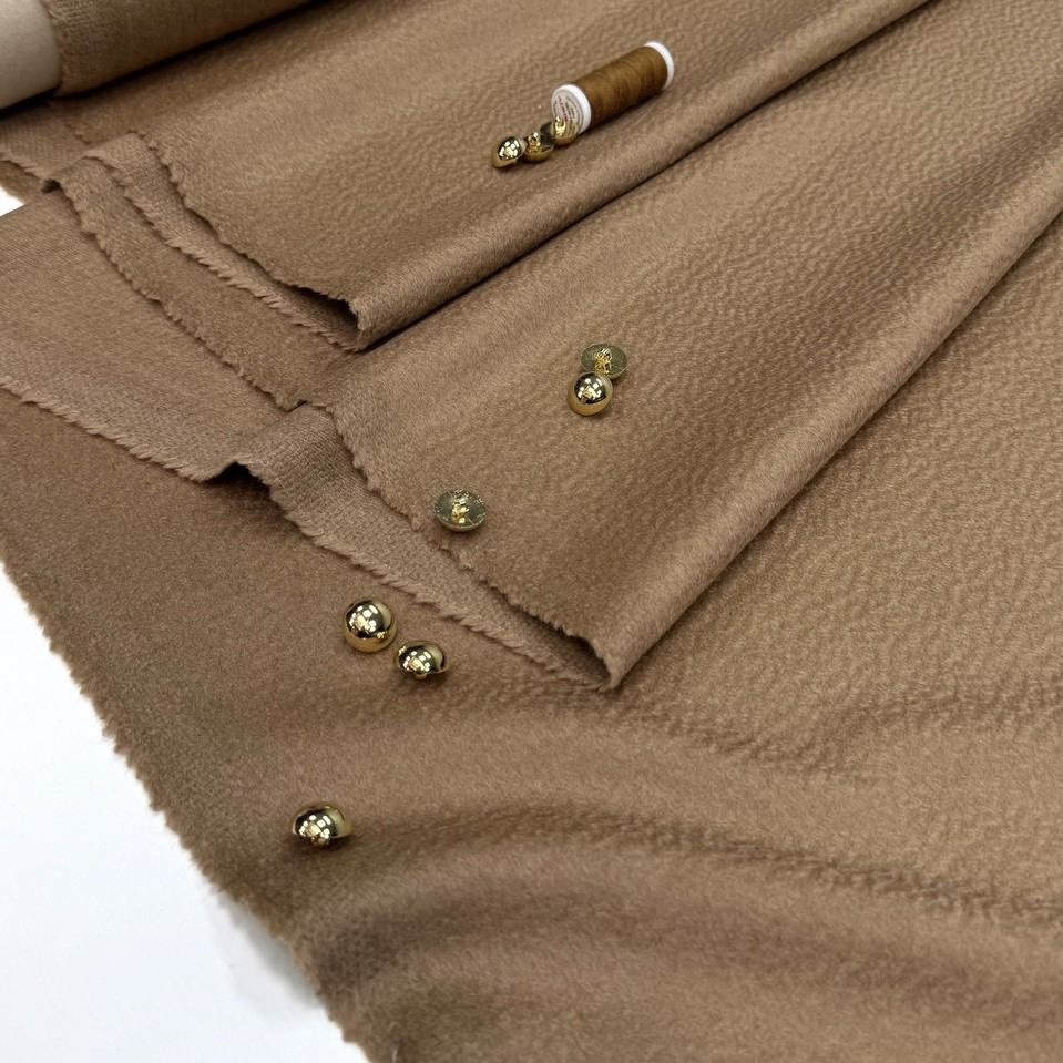 Пальтовая двухслойная Валентино, шерсть 61% кашемир 39%, ширина 150 см