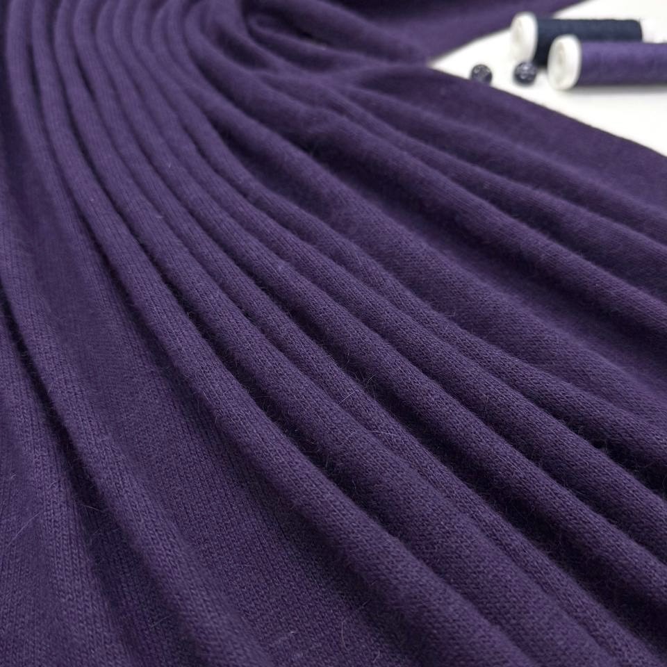 Трикотажное полотно , п/а 87% вискоза 13% , шир 145 см