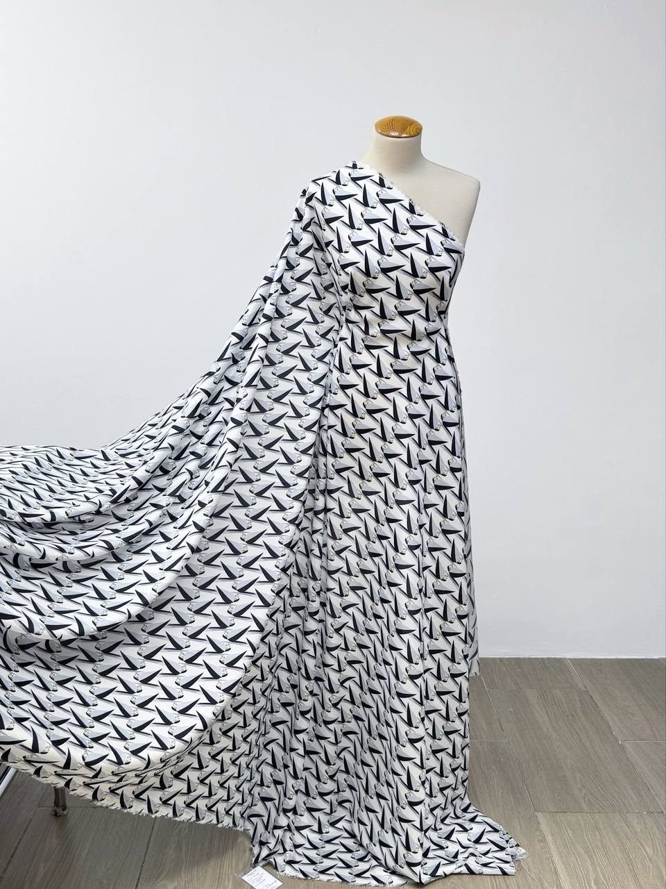 Плательная Armani