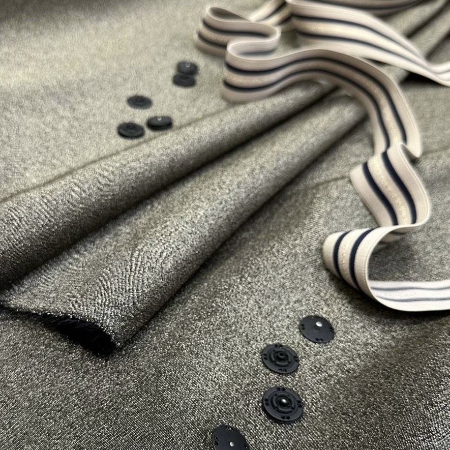 Неопрен чёрный полиамид люрекс ш. 160